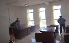 新裝修完的房子有刺激異味主要來自于哪里？